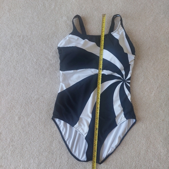 Gottex Swimsuit Timeless Mastectomy One Piece, Size 18, Black / White - Picture 16 of 16